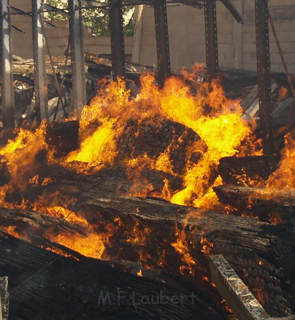 Grossbrand Holzlager Siegburg Industriestr P168.JPG